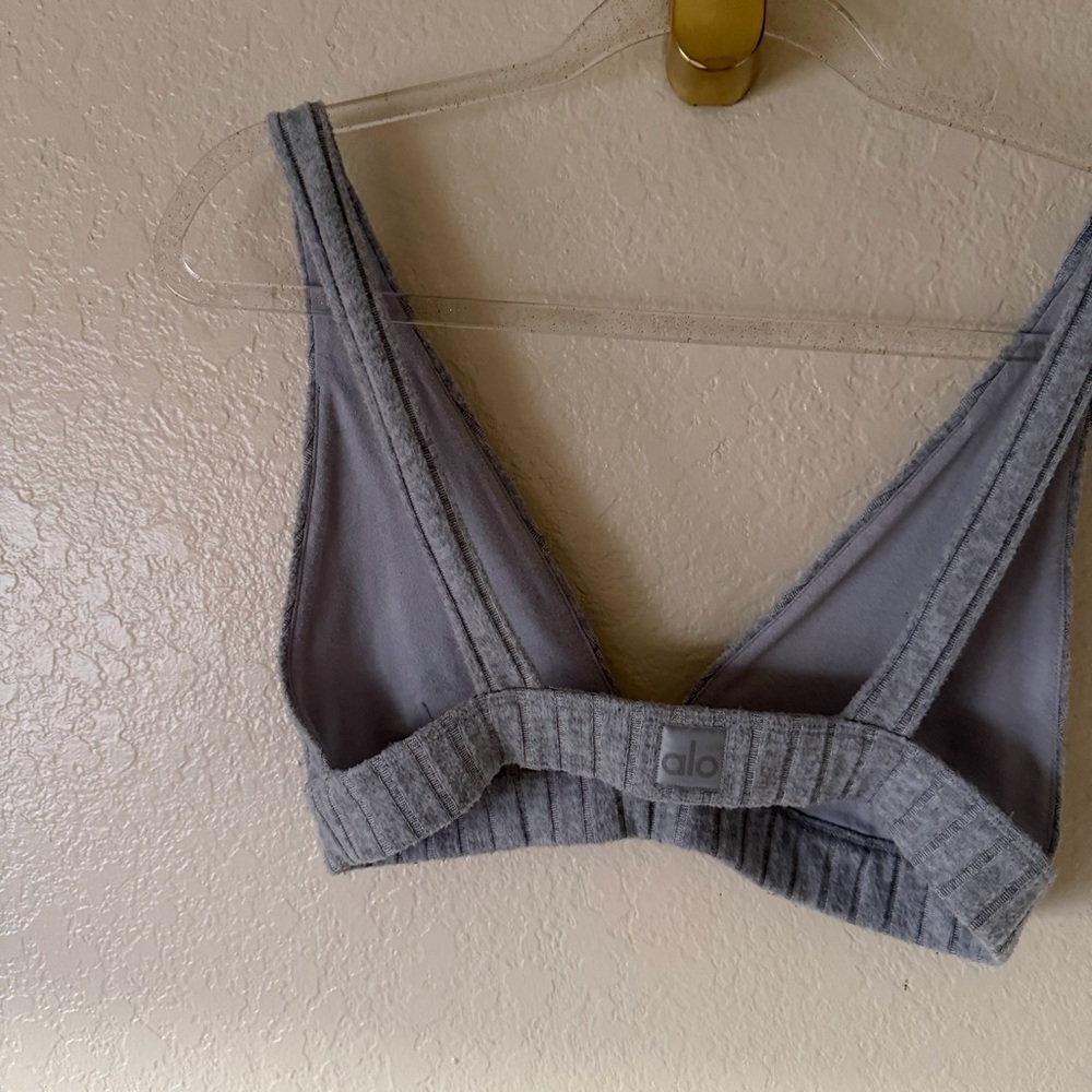Alo Yoga Ribbed Take Comfort bra size M - Picture 9 of 9